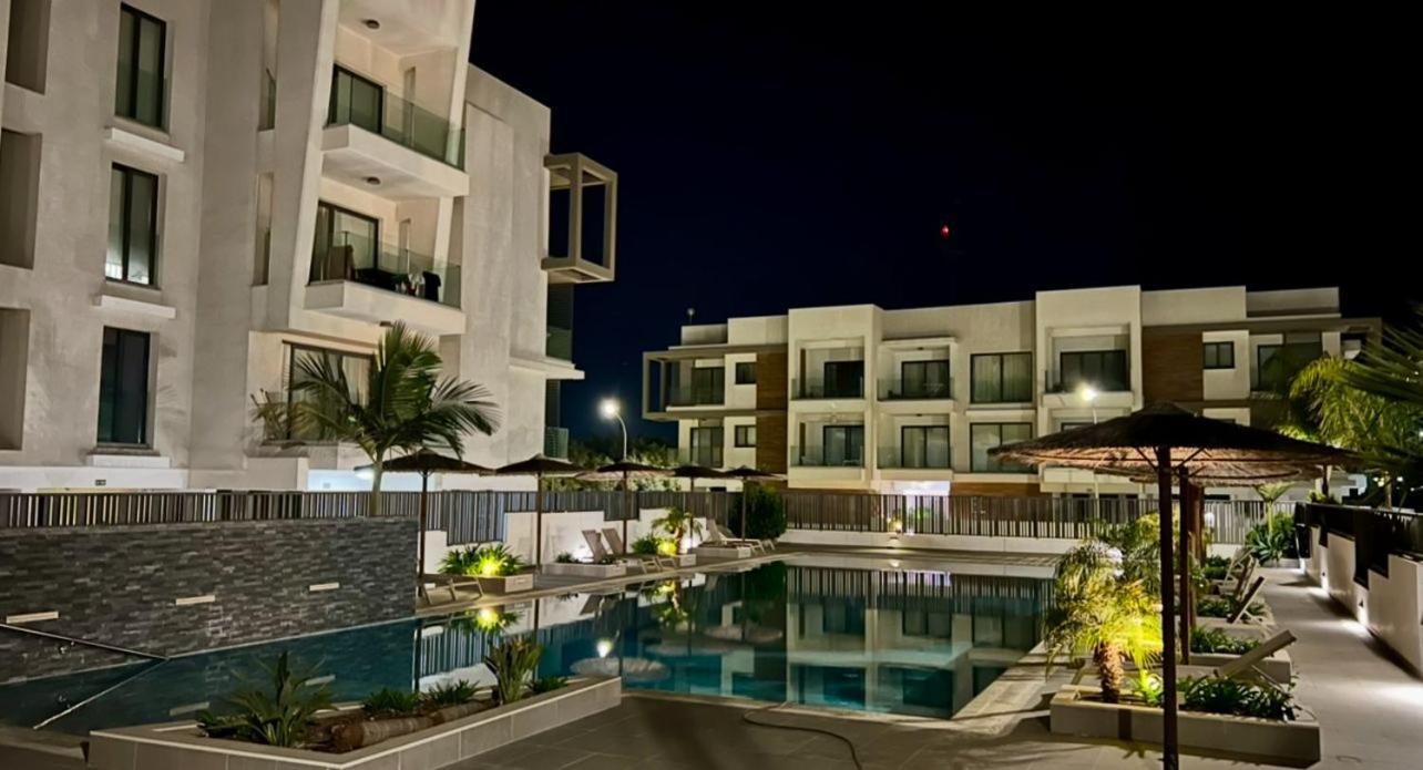 Cosmos Residence Паралимни Экстерьер фото